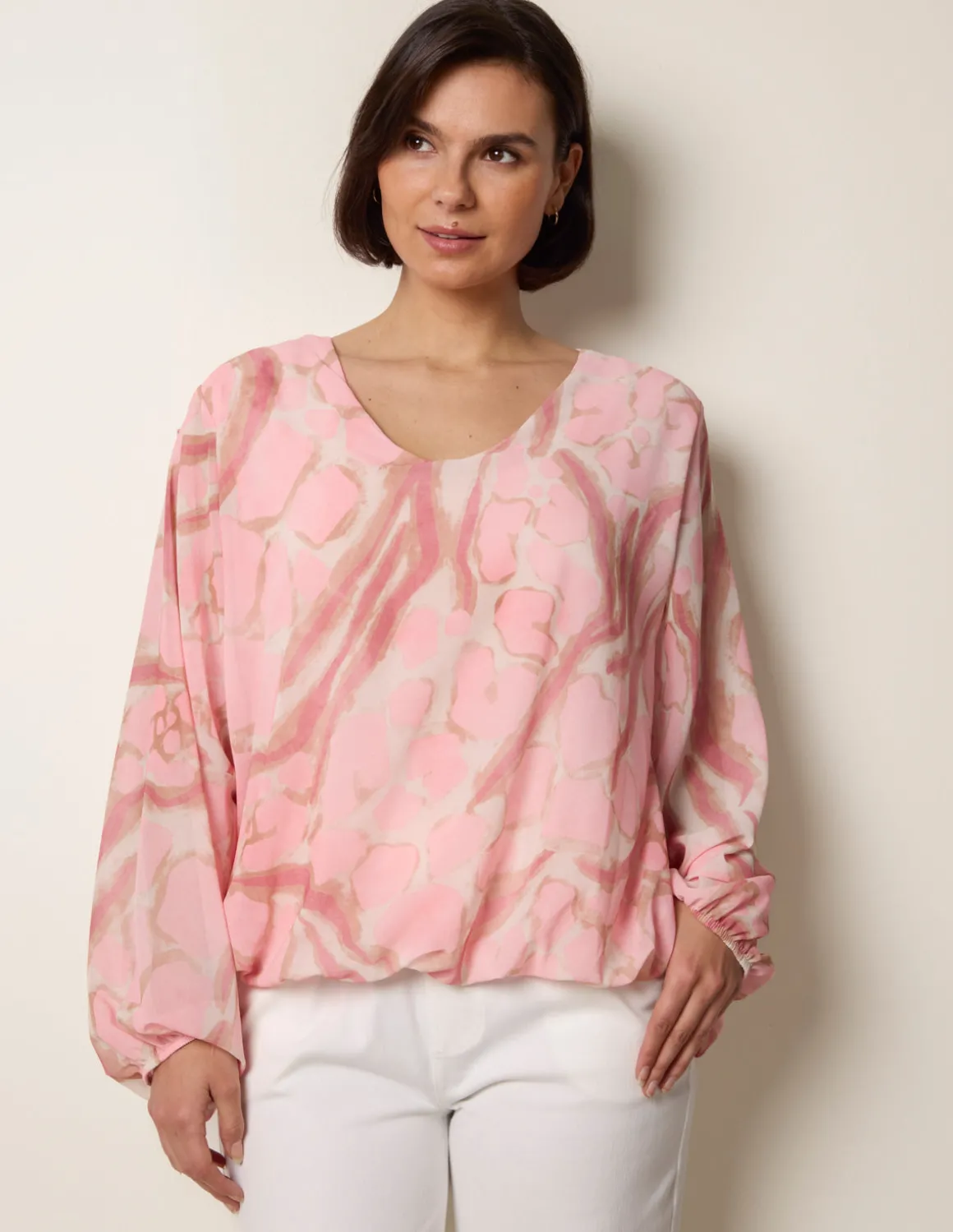 Abstract Print V Neck Puffball Top