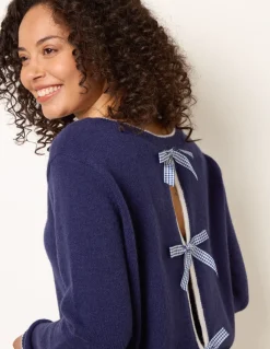 Back Bow Jumper