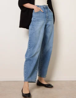 Barrel Leg Stretch Jeans