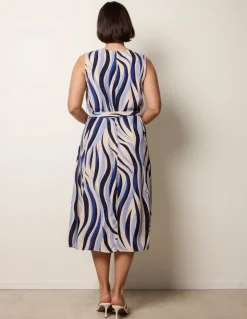 Bold Wave Print Belted Dress