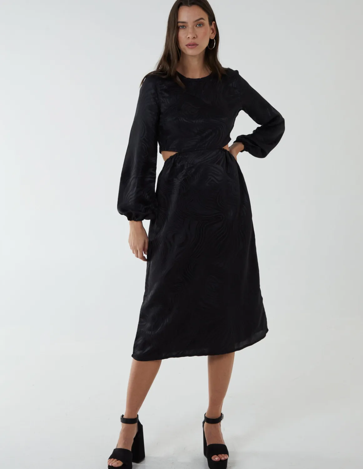 Crew Neck Cut Out Midi Dress