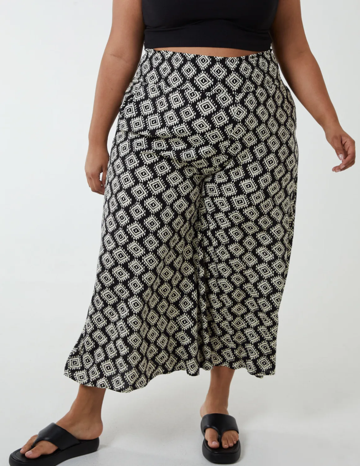 Curve Shirred Wide Leg Trousers