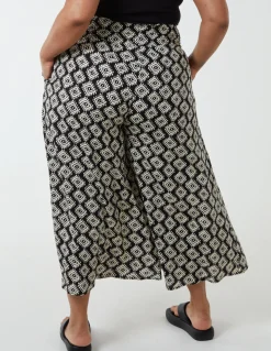Curve Shirred Wide Leg Trousers
