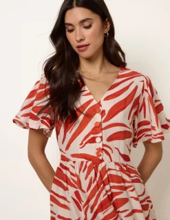 Dress With Brushstroke Leaf Print