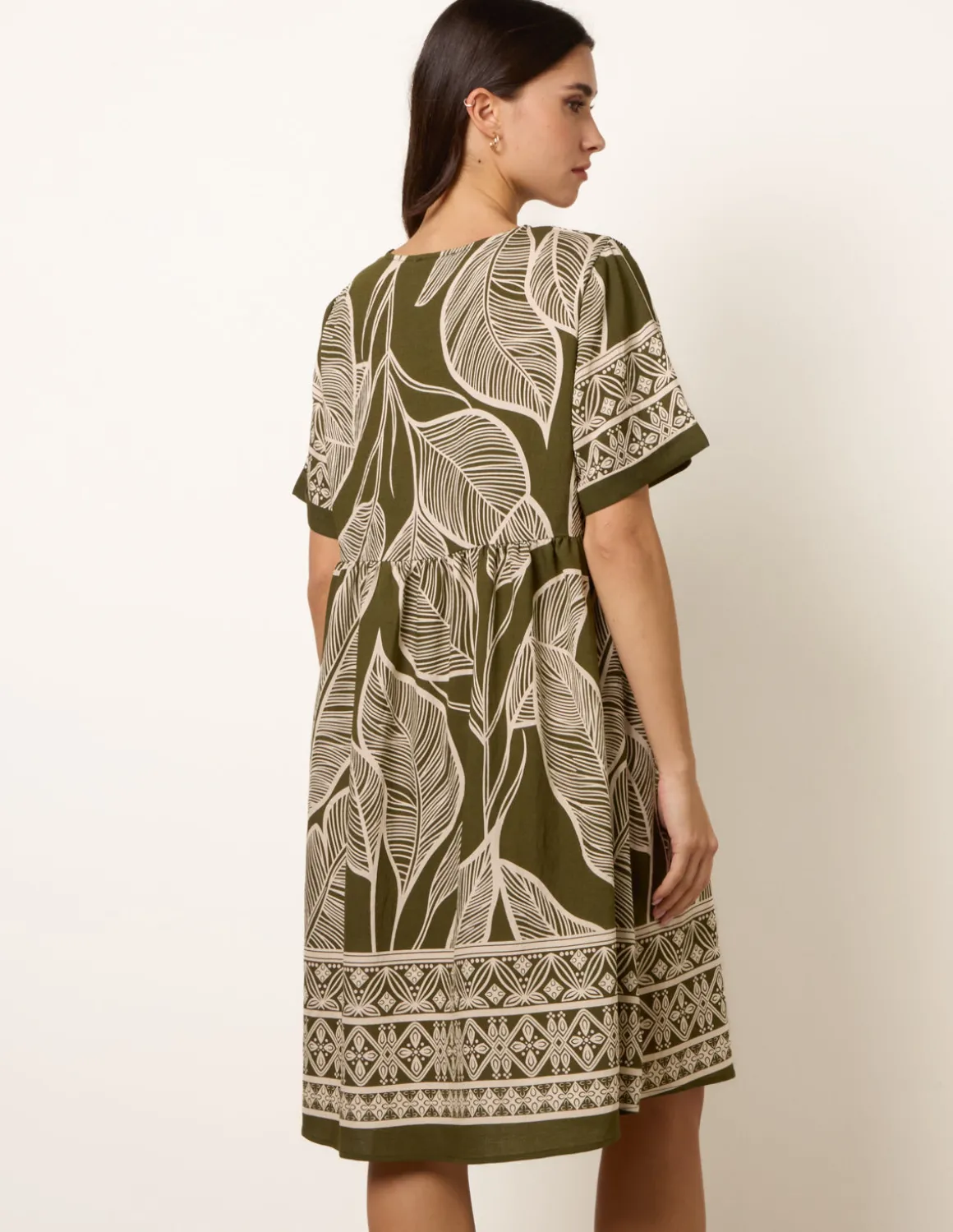 Dress With Tropical Leaf Print