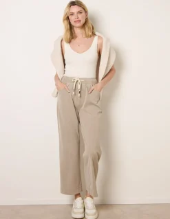 Elasticated Waist Trouser With Drawstring