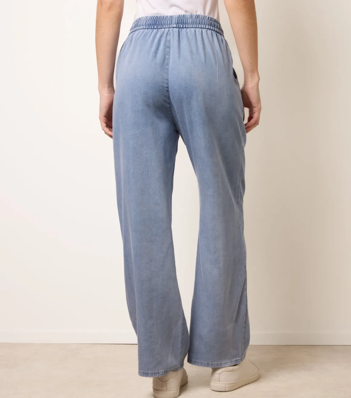 Elasticated Waist Wide Leg Jeans