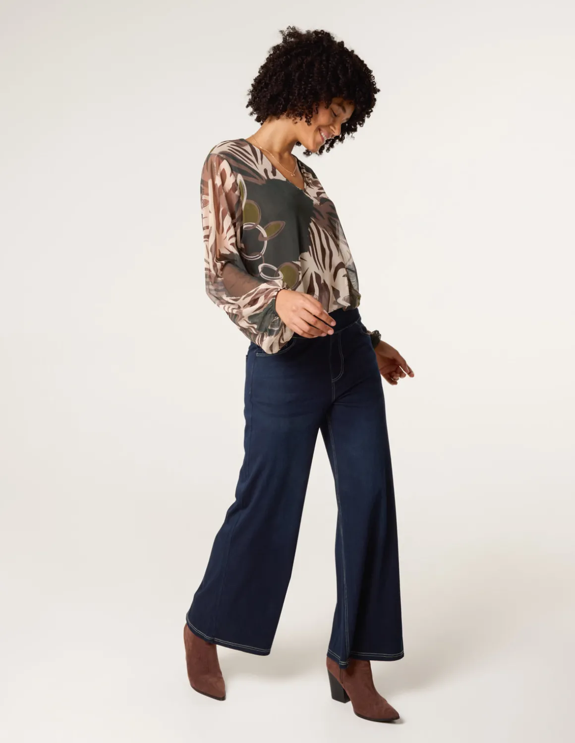 Elasticated Washed Jeans