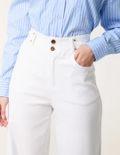 High Waisted Jeans