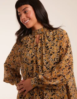 Keyhole Long Sleeve Swing Dress