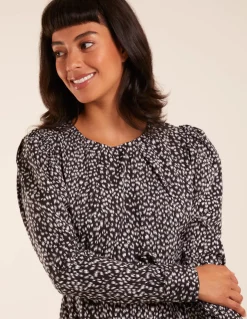 Leopard Print Round Neck Skater Mini Dress