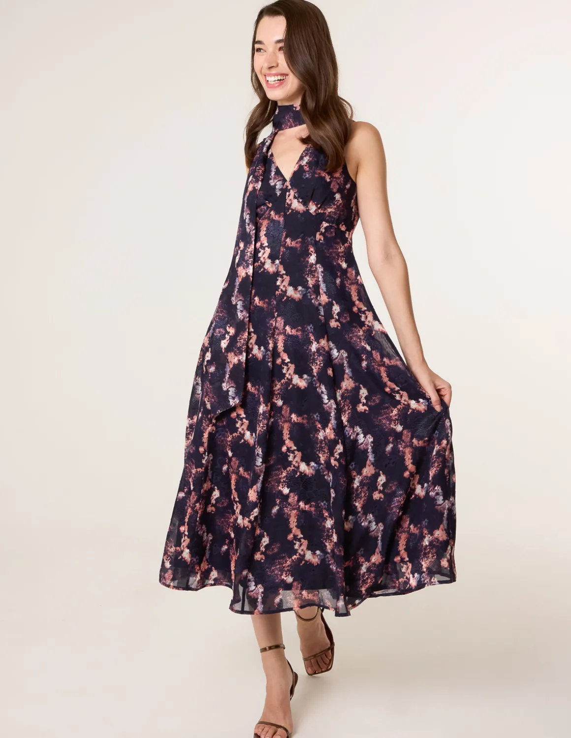Luxe Tie V Neck Sleeveless Dress