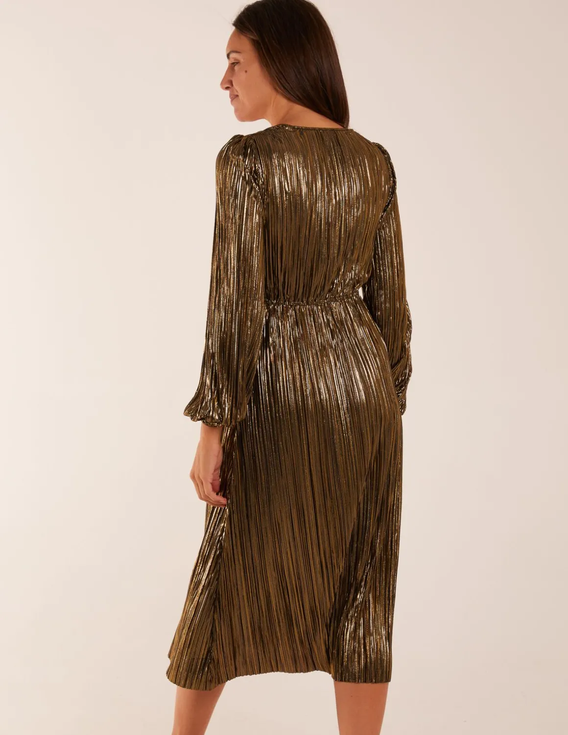Plisse V-Neck Elasticated Midi Dress