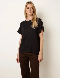 Round Neck Brochure Shoulder Detailing T-Shirt