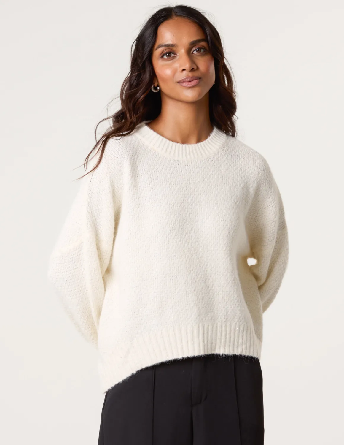 Round Neck Sequin Detailed Jumper