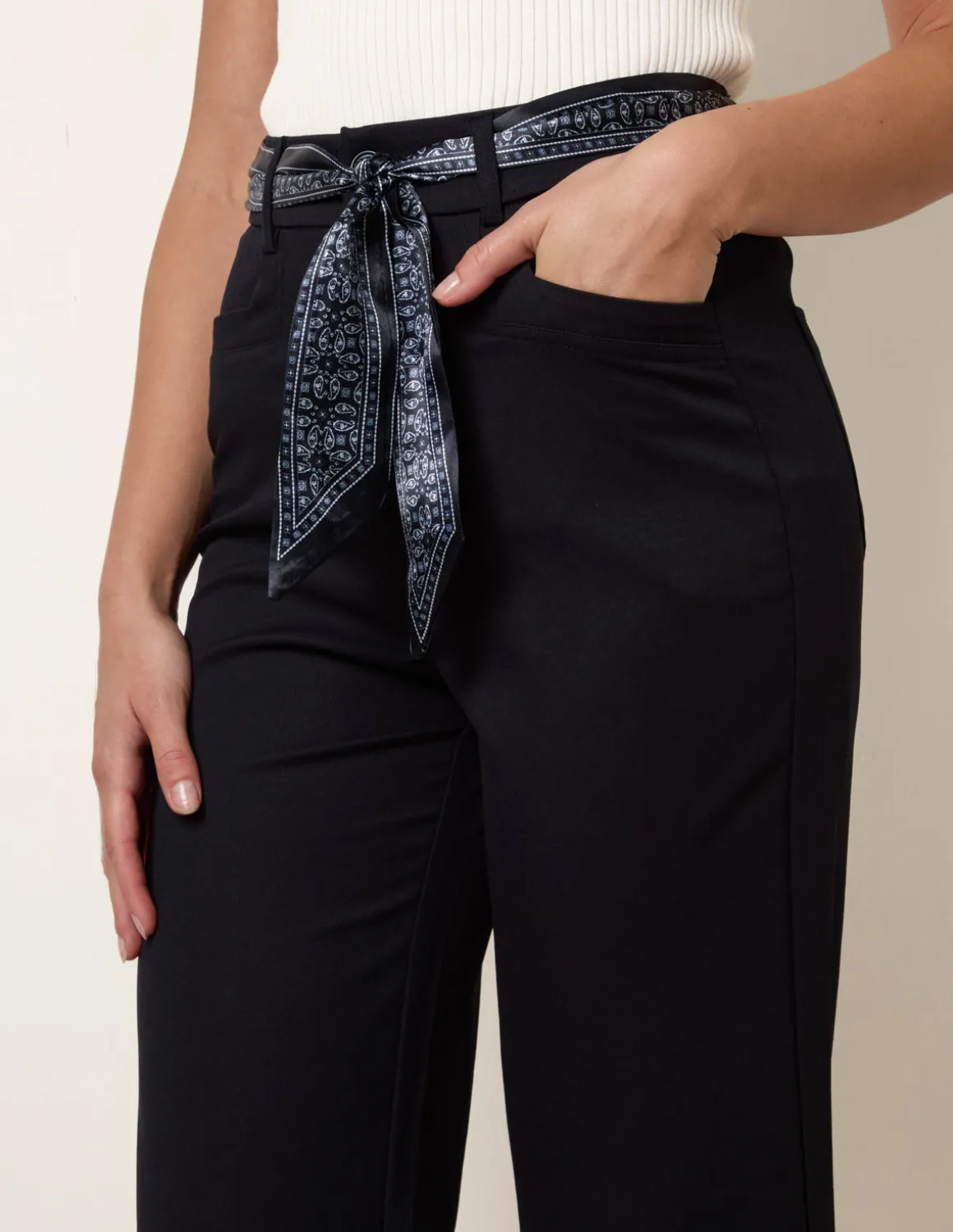 Scarf Belt Trousers
