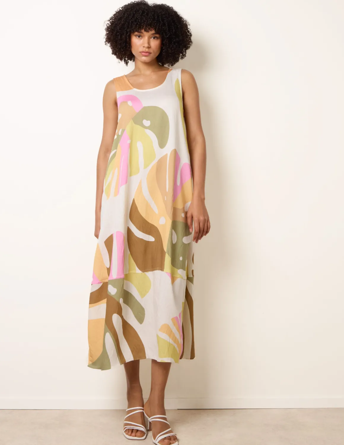 Scoop Neck Maxi Dress
