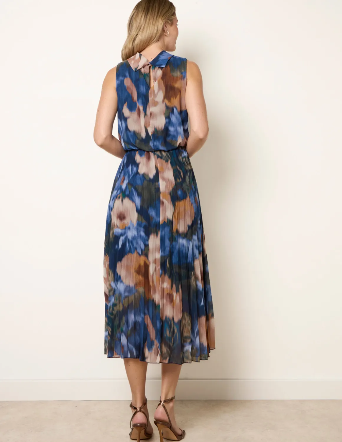 Sleeveless Cowl Neck Pleat Dress
