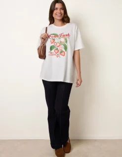 Strawberry Graphic Print Crew-Neck T-shirt