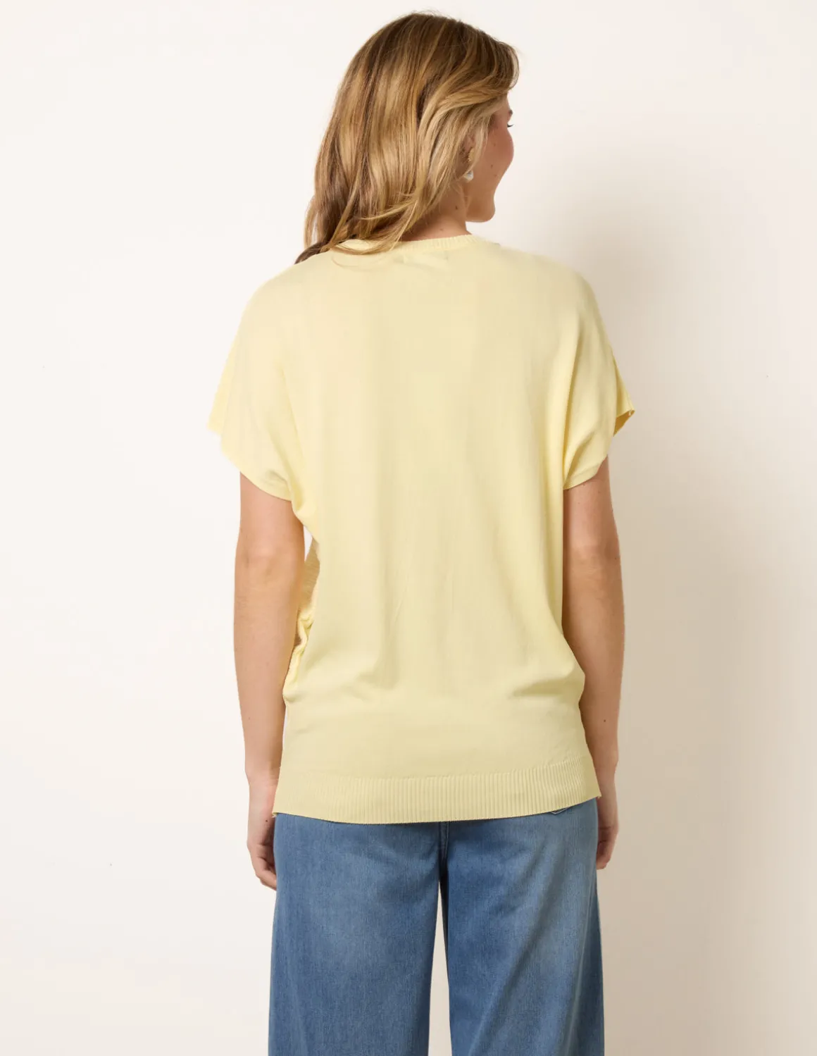 Textured Sleeveless Knit Top