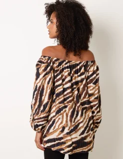 Tiger Print Volume Sleeve Blouse