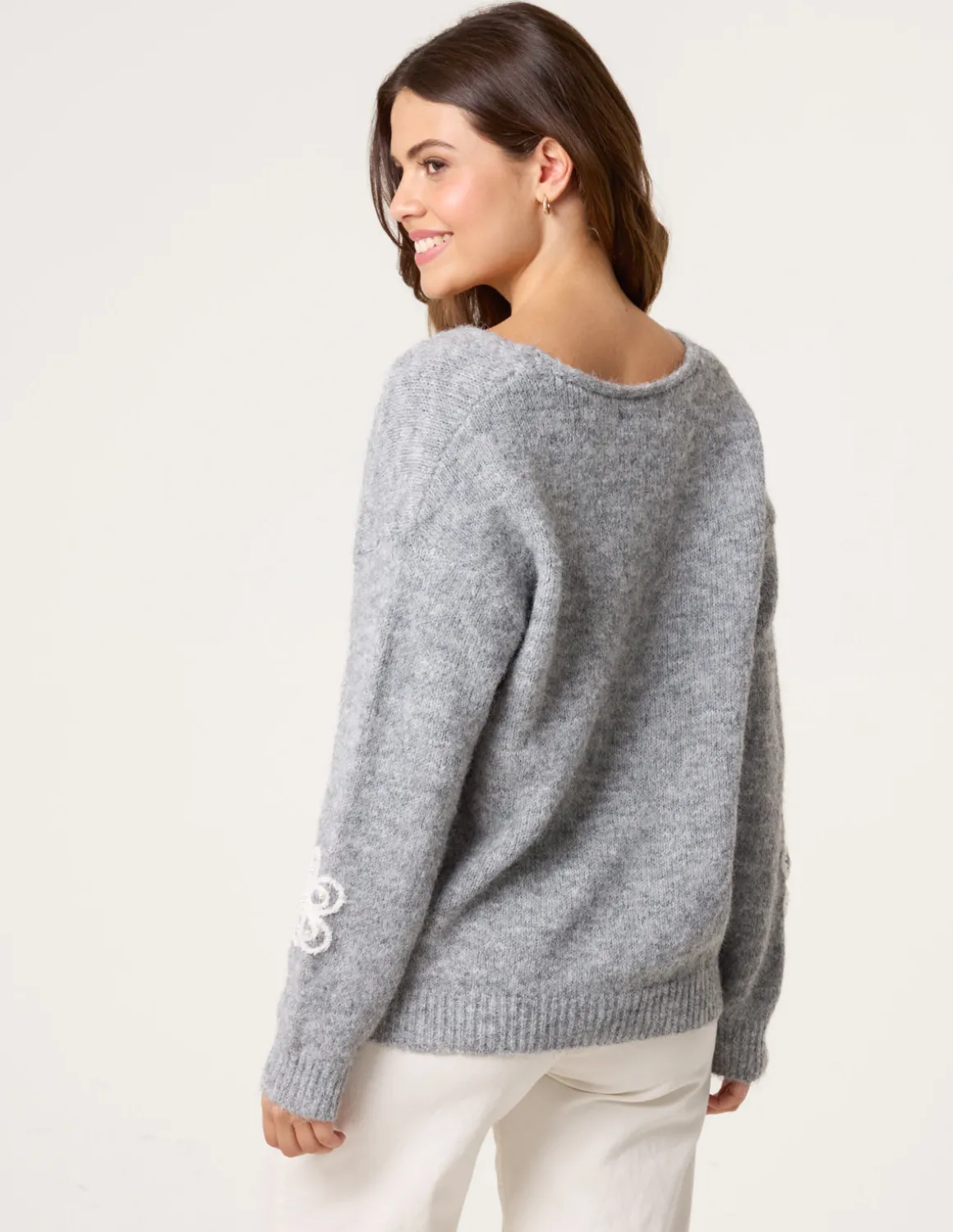 V Neck Flower And Pearl Jumper